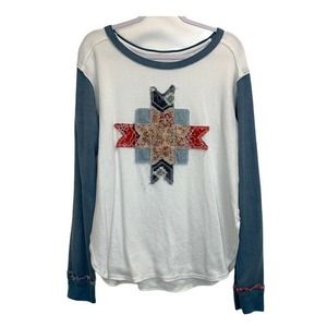 We The Free Woman’s White with Star Appliqué Waffle Knit Long Sleeve Top Size L